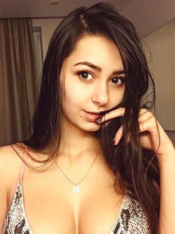 Полина